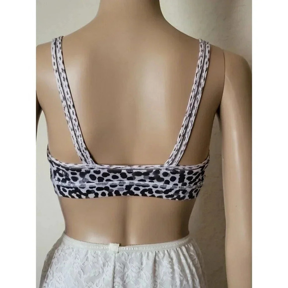 Lululemon Straight Up Bra Luxtreme Dottie Dash size 4 - Picture 6 of 7